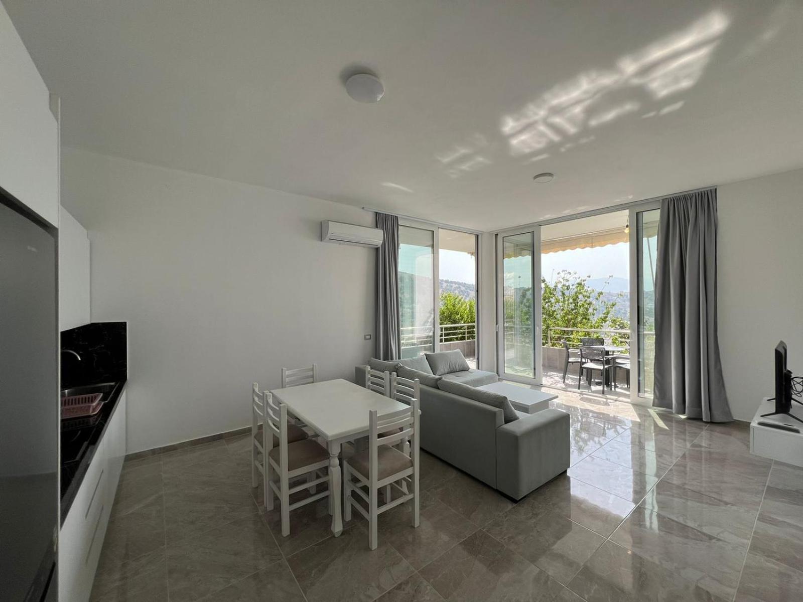 Beauty ! Uphill Location *